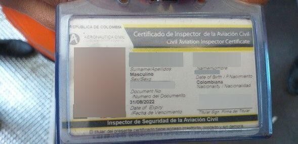 ID-card-of-a-Colombian-Civil-Aviation-Authority-employee